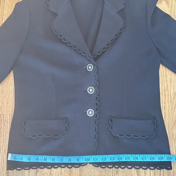 St. John Collection | Crochet Scallop Trim Jacket - Picture 14 of 16